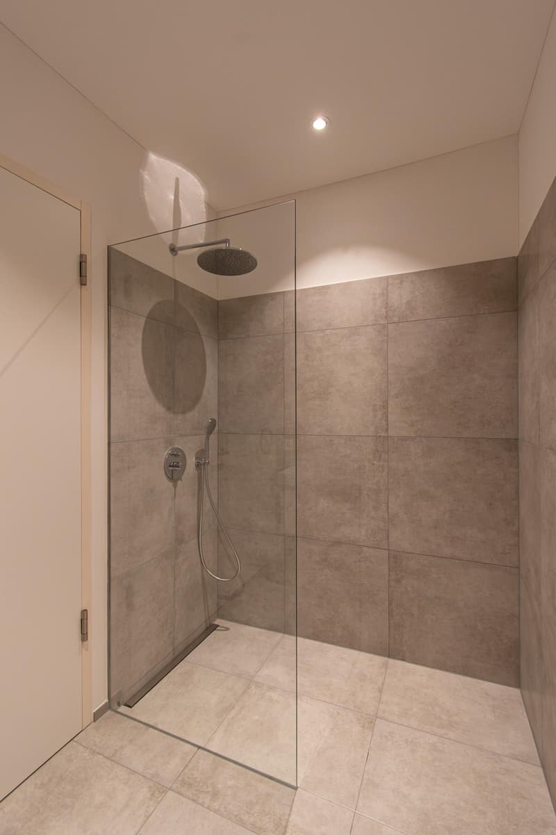 Erstvermietung exklusive 3.5 Zimmer-Wohnung am Rosenberg (13)