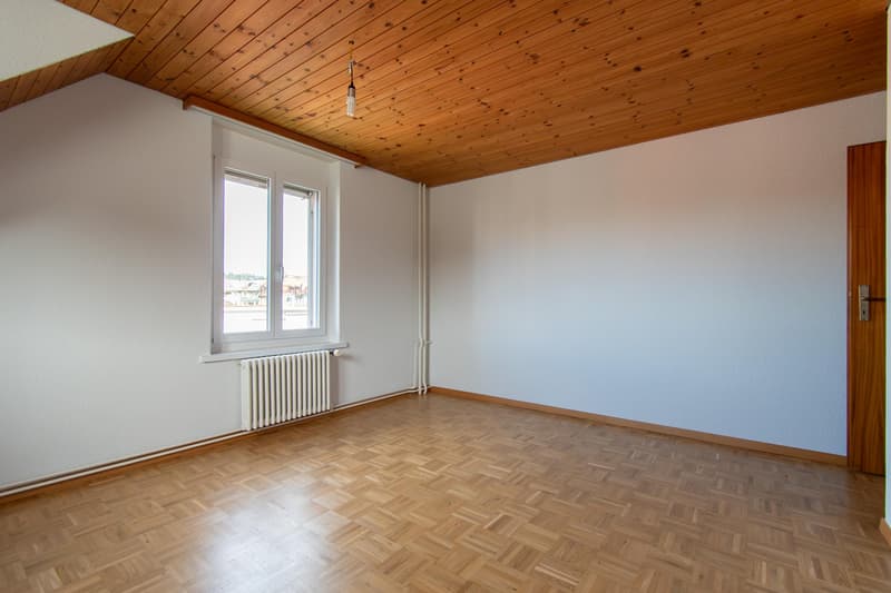Charmante 4.5-Zimmer-Wohnung an ruhiger, zentraler Lage, Nähe Kantonspital (8)