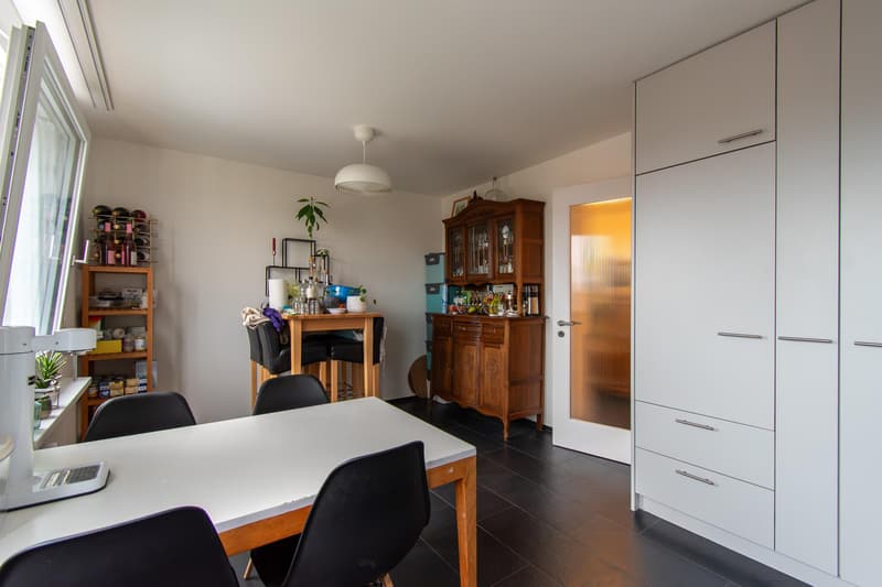 Helle 3.5 Zimmer-Wohnung mit Balkon und schöner Aussicht (5)