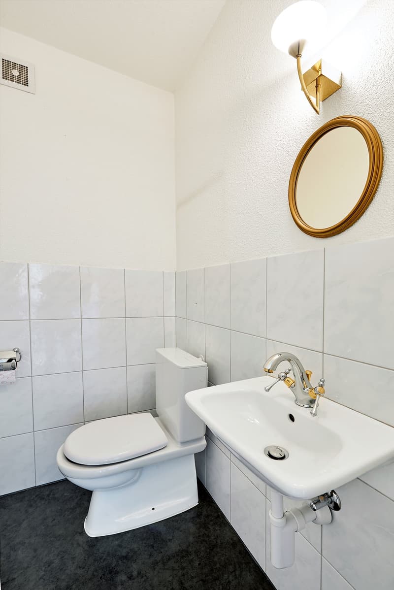 Spacious 6.5-room attic apartment with private rooftop terrace in Hinterkappelen (13)