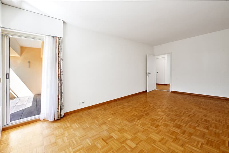 Spacious 6.5-room attic apartment with private rooftop terrace in Hinterkappelen (6)