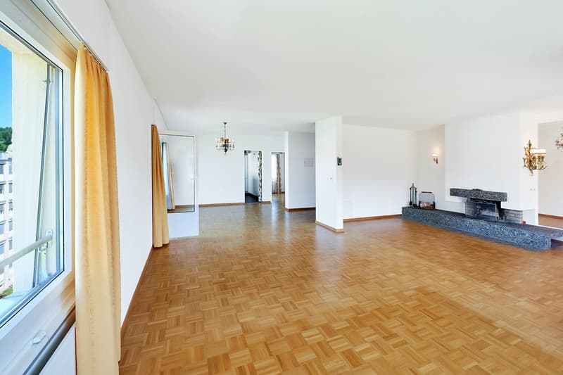 Spacious 6.5-room attic apartment with private rooftop terrace in Hinterkappelen (4)