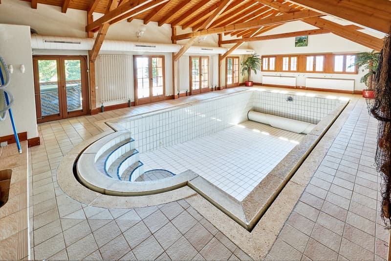 Dreamy Chalet-Villa with large Inhouse-Pool (7)