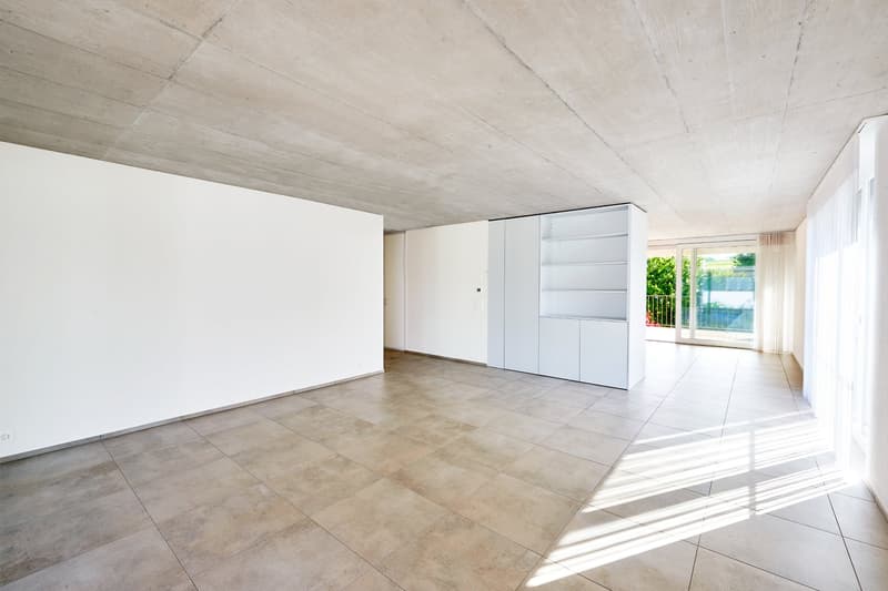 Modern, sunny, and nearly new 4.5-room apartment in Brügg BE (6)