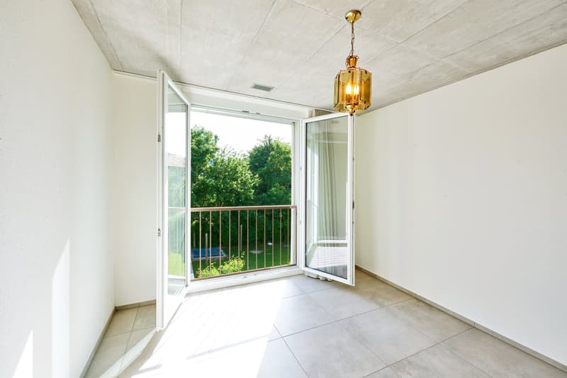 Modern, sunny, and nearly new 4.5-room apartment in Brügg BE (9)