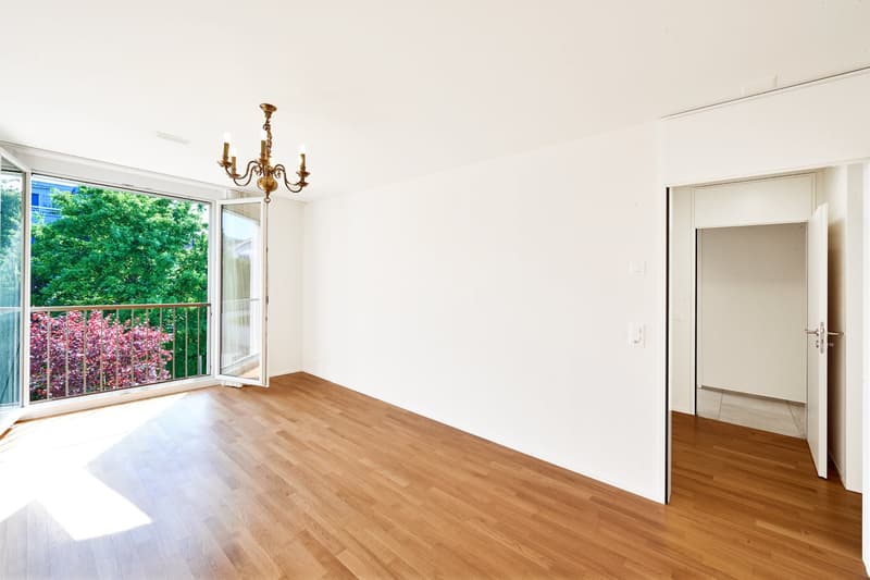 Modern, sunny, and nearly new 4.5-room apartment in Brügg BE (7)