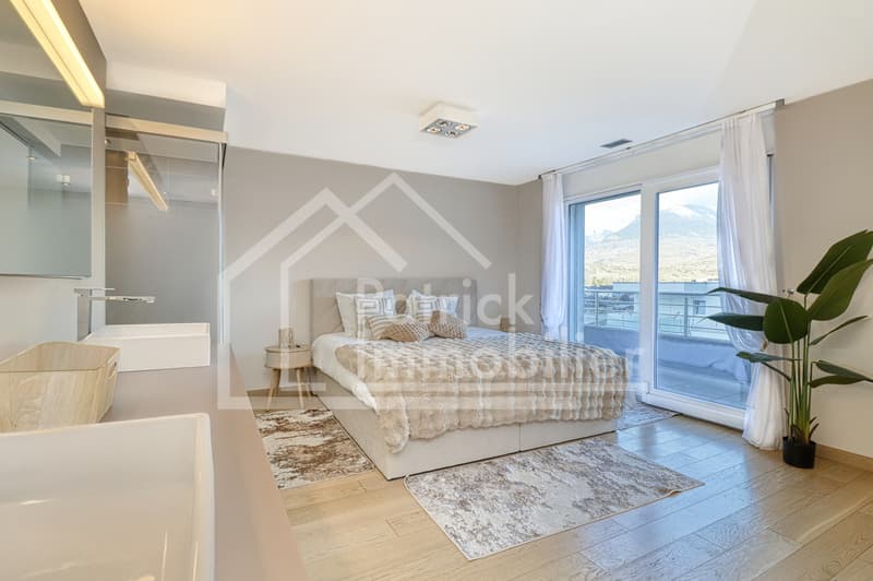 Magnifique attique de 165m2 au coeur d'Aproz (9)