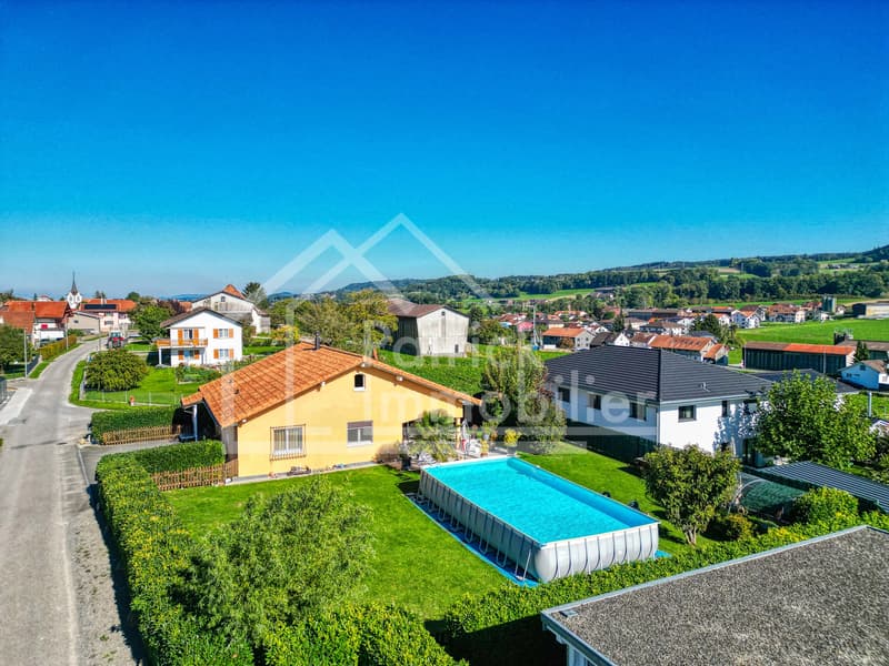 Charmante villa 5.5 pcs individuelle avec grand jardin et piscine (11)