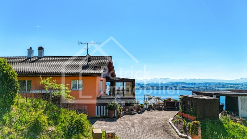 Maison mitoyenne avec vue panoramique sur le lac de Morat (1)