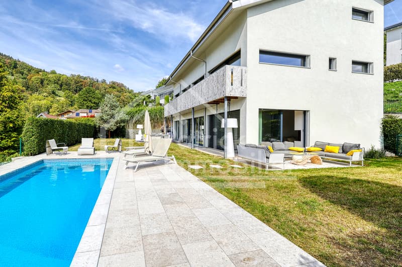 Propriété contemporaine d'exception avec vue panoramique sur le lac (1)