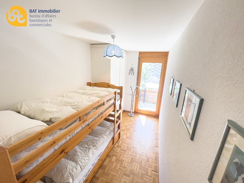 Bello appartamento di 3 locali con vista sul villaggio (9)