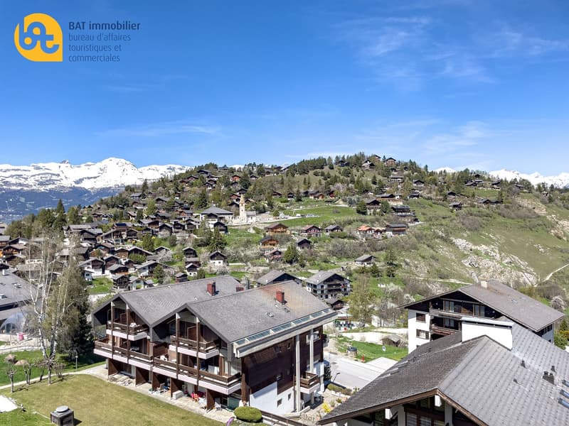 Bello appartamento di 3 locali con vista sul villaggio (2)