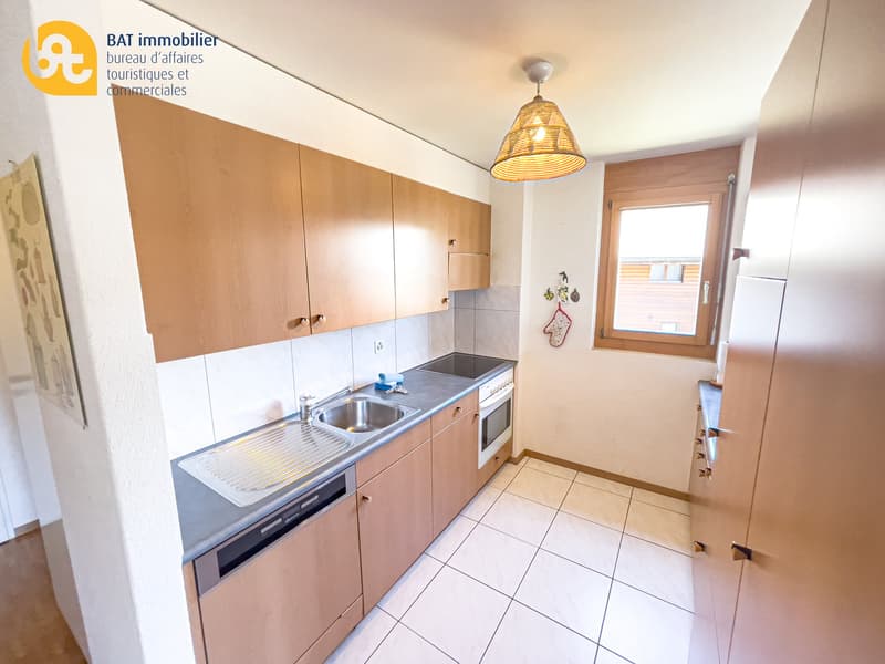 Bello appartamento di 3 locali con vista sul villaggio (6)