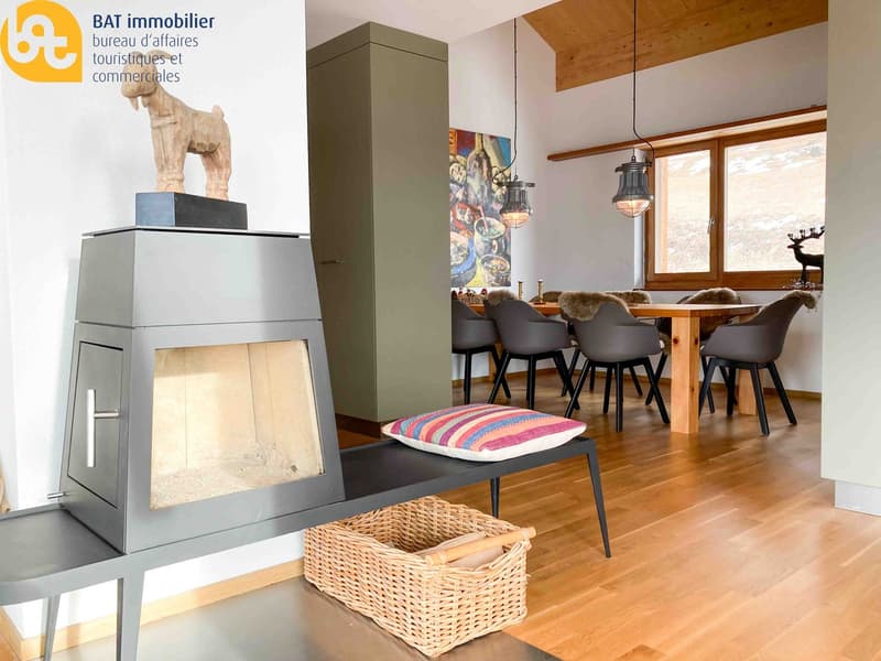 Zu vermieten für ein Jahr - Prachtvolles Duplex mit atemberaubendem Blick in Nax (2)