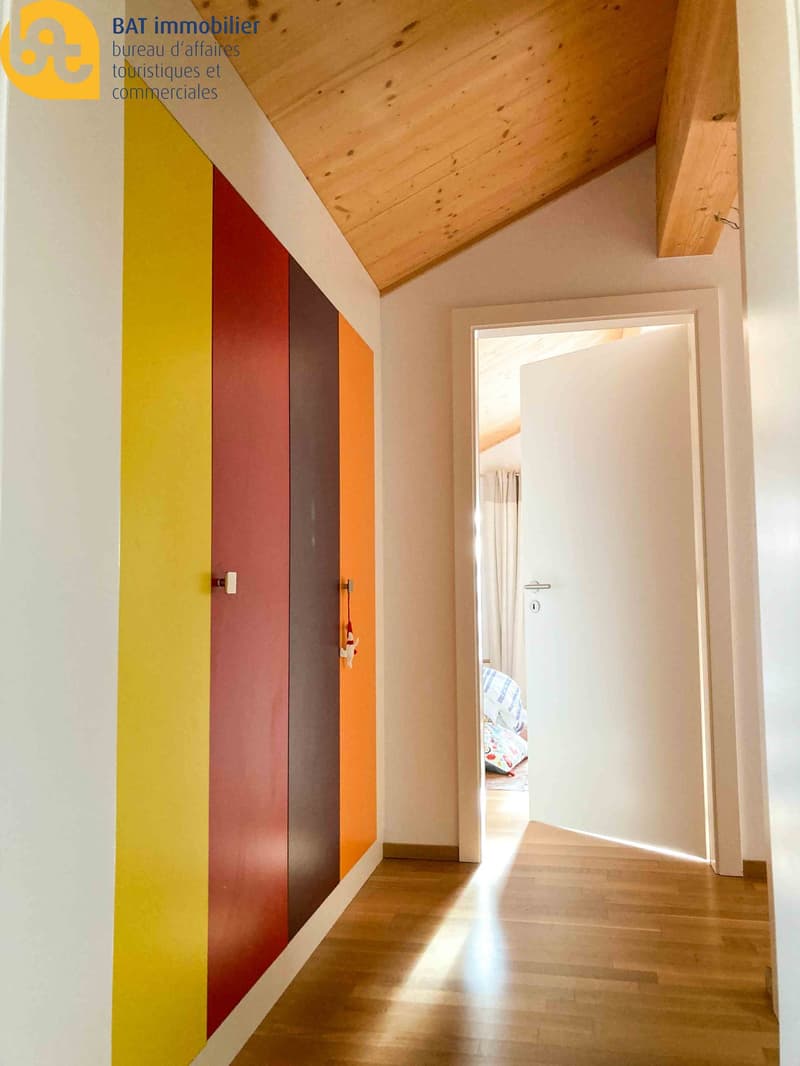 Zu vermieten für ein Jahr - Prachtvolles Duplex mit atemberaubendem Blick in Nax (11)