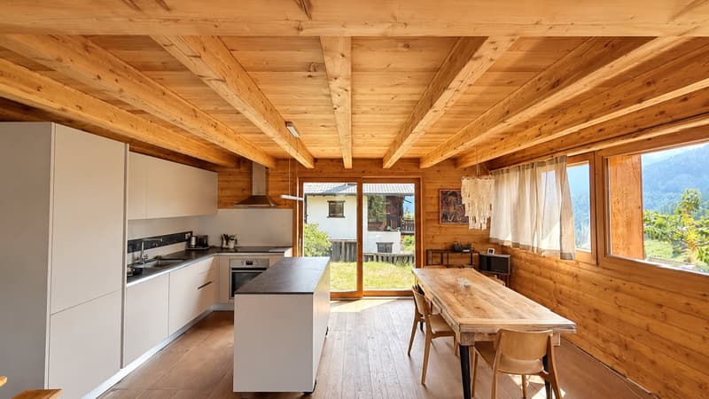 SAISON HIVER 2027 - Chalet 4 pièces avec balcon et belle vue sur le Crêt (3)