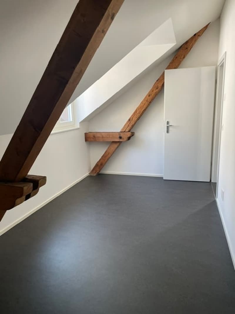 Charmant appartement de 3,5 pièces avec vue à St-Imier (5)