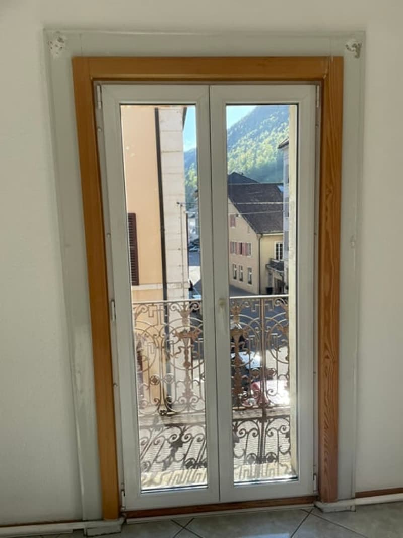 Charmantes 4.5-Zimmer-Wohnung in Saint-Imier – sofort verfügbar (6)