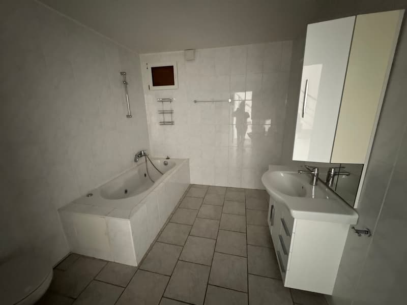 Duplex lumineux de 4.5 pièces à Saint-Imier – disponible immédiatement (3)