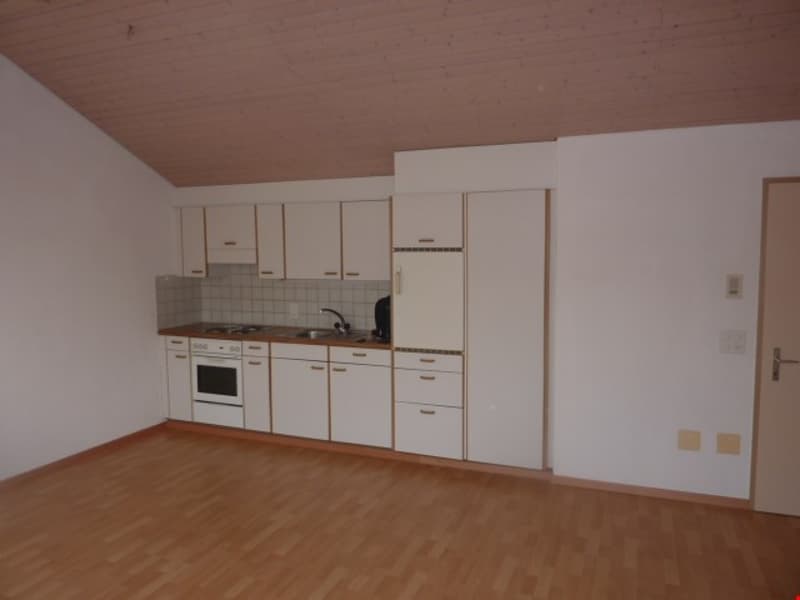 TOP-GELEGENHEIT: Schöne 1.5 Zimmer-Wohnung per SOFORT! (1)