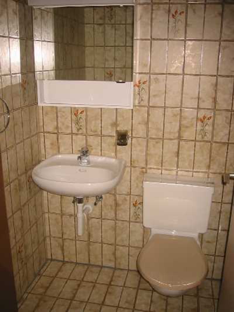 4 1/2 Zi.-Wohnung, sonnig und hell  in 4 Fam.-Haus (8)