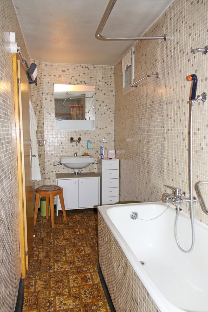 Badezimmer in der EG-Wohnung
