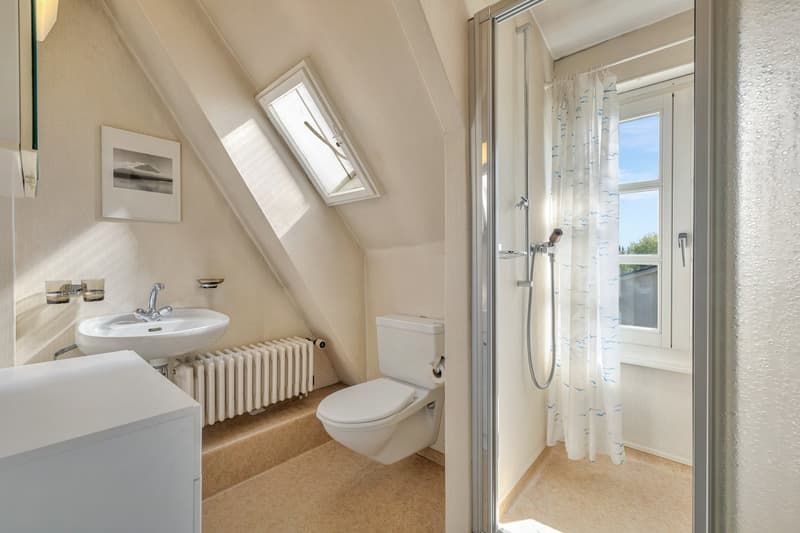 Characterful corner single-family house with garden on Bruderholz (12)
