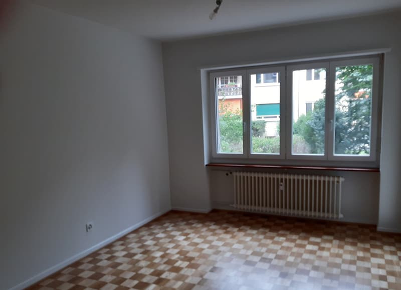 Appartamento di vecchio edificio ristrutturato con amore al 3° piano con balcone (1)