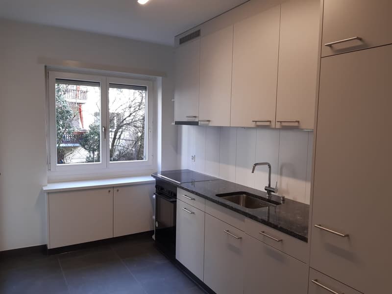 Appartamento di vecchio edificio ristrutturato con amore al 3° piano con balcone (4)