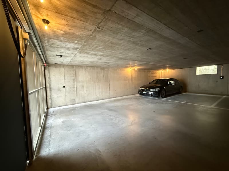 Appartement lumineux, climatisé 2.5 pièces avec balcon et parking souterrain (13)