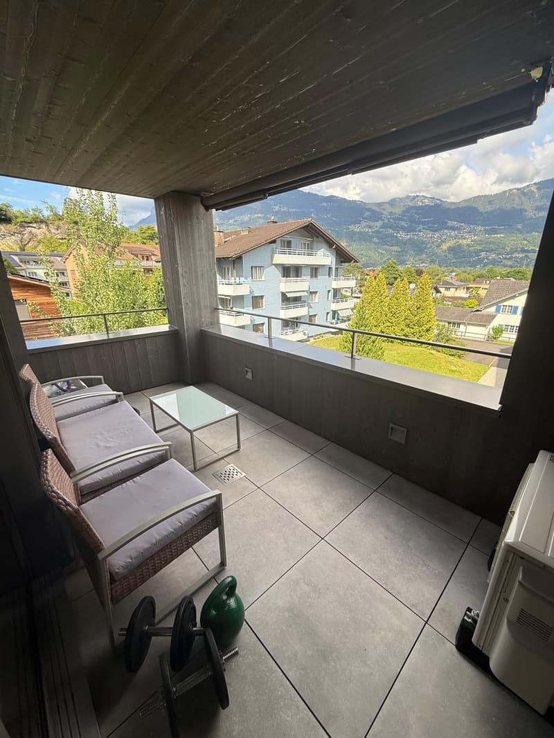 Appartement lumineux, climatisé 2.5 pièces avec balcon et parking souterrain (7)