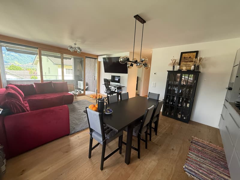 Appartement lumineux, climatisé 2.5 pièces avec balcon et parking souterrain (5)