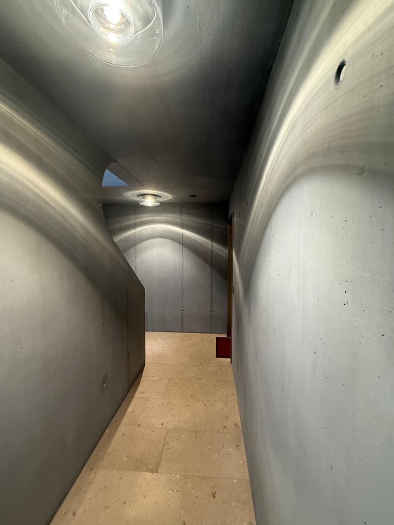 Appartement lumineux, climatisé 2.5 pièces avec balcon et parking souterrain (4)