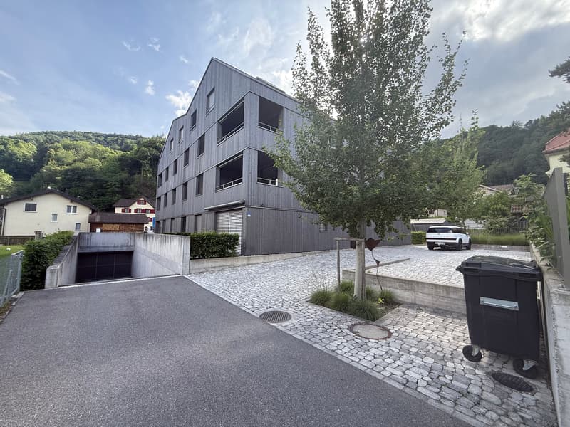 Appartement lumineux, climatisé 2.5 pièces avec balcon et parking souterrain (2)
