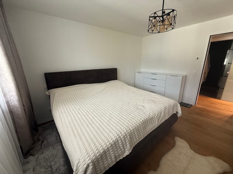 Appartement lumineux, climatisé 2.5 pièces avec balcon et parking souterrain (6)