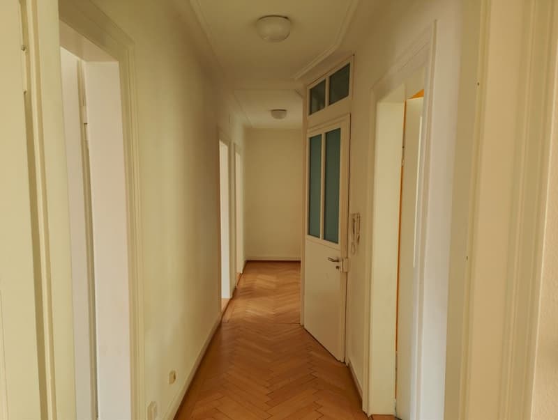 Appartement lumineux, ensoleillé, calme, rénové de 4 pièces avec deux balcons (4)