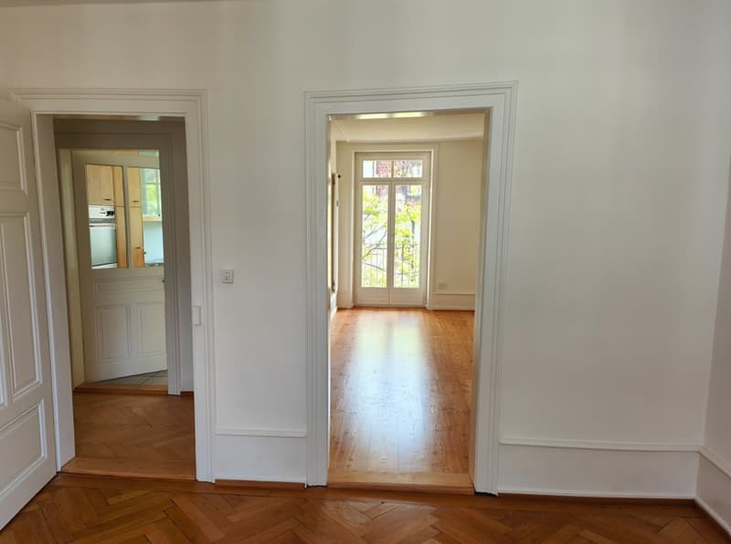 Appartement lumineux, ensoleillé, calme, rénové de 4 pièces avec deux balcons (2)