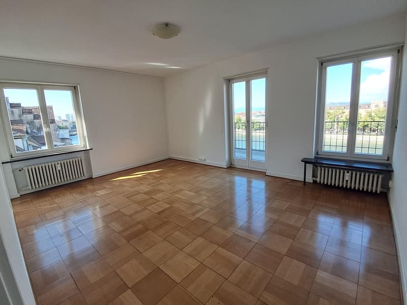 Representative old building apartment or exclusive commercial space with Rhine view and large balcony (5)