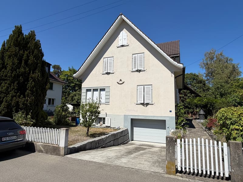 Charmantes Einfamilienhaus an sonniger Lage in Romanshorn (1)