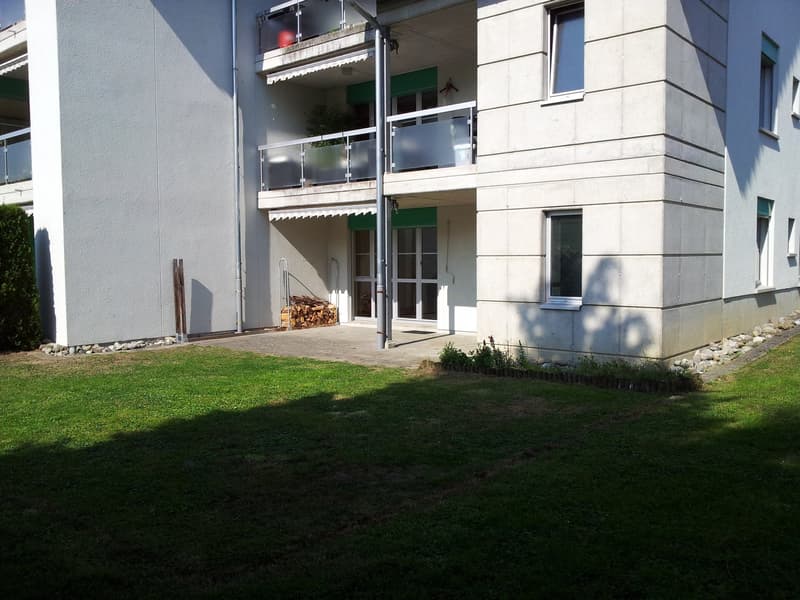 4 1/2-Zimmer Parterrewohnung am Dorfbach (1)
