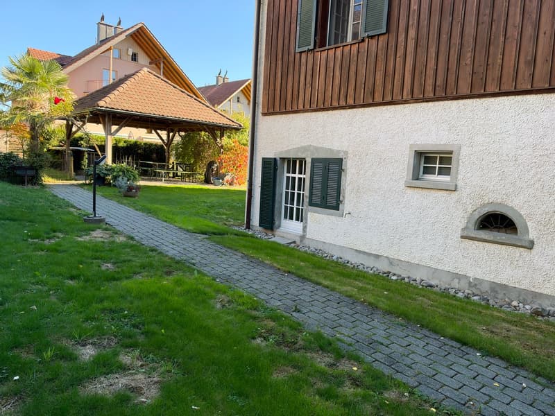 Charmante 4 1/2 Zimmer Eigentumswohnung mit Cheminée (15)
