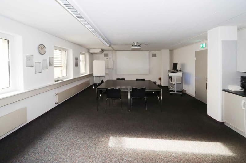 Gebäude West 2. OG: Sitzungszimmer