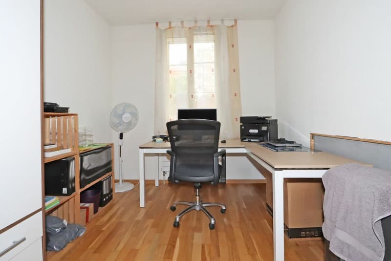 Zimmer (3.5 Zimmerwohnung 1.OG links)