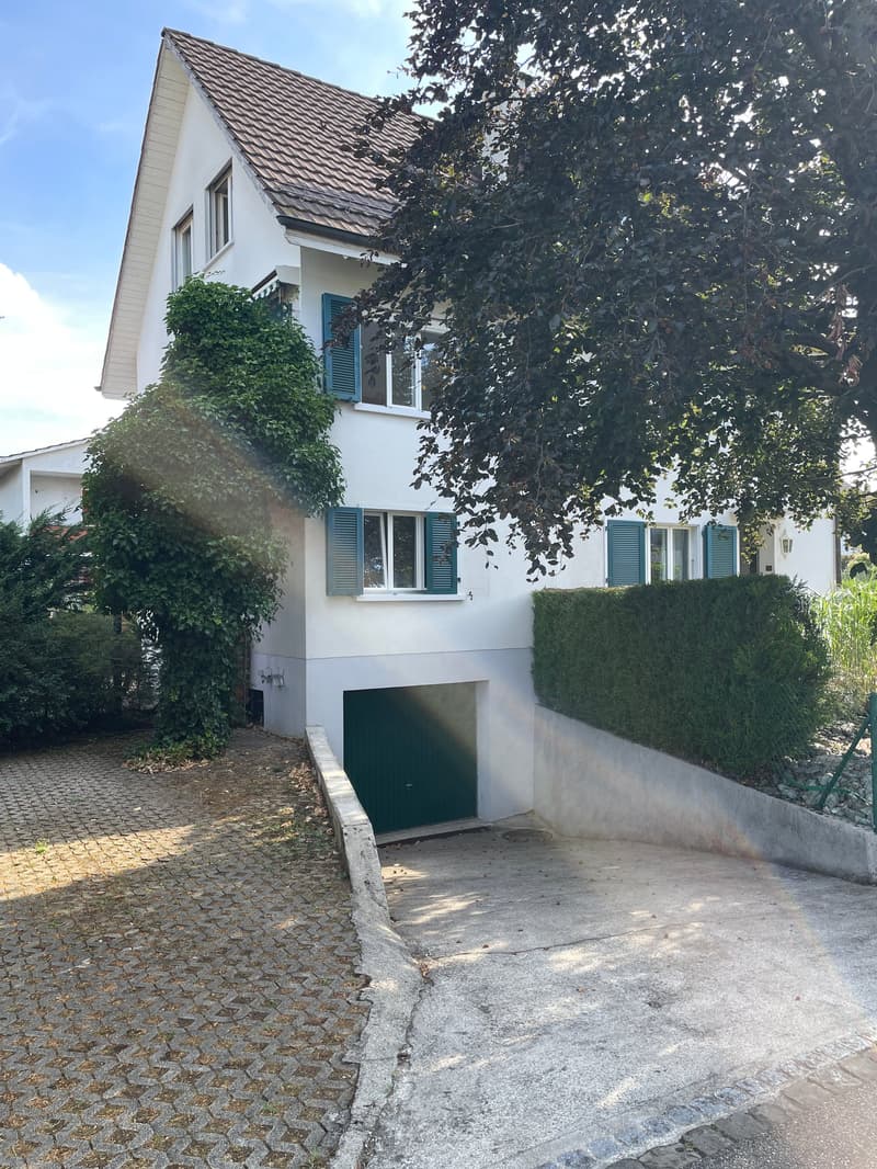 5.5-Room Maisonette Apartment including Garage and Parking Space (34)