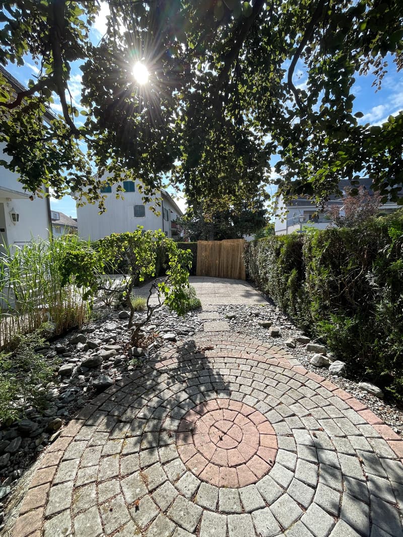 5.5-Room Maisonette Apartment including Garage and Parking Space (32)