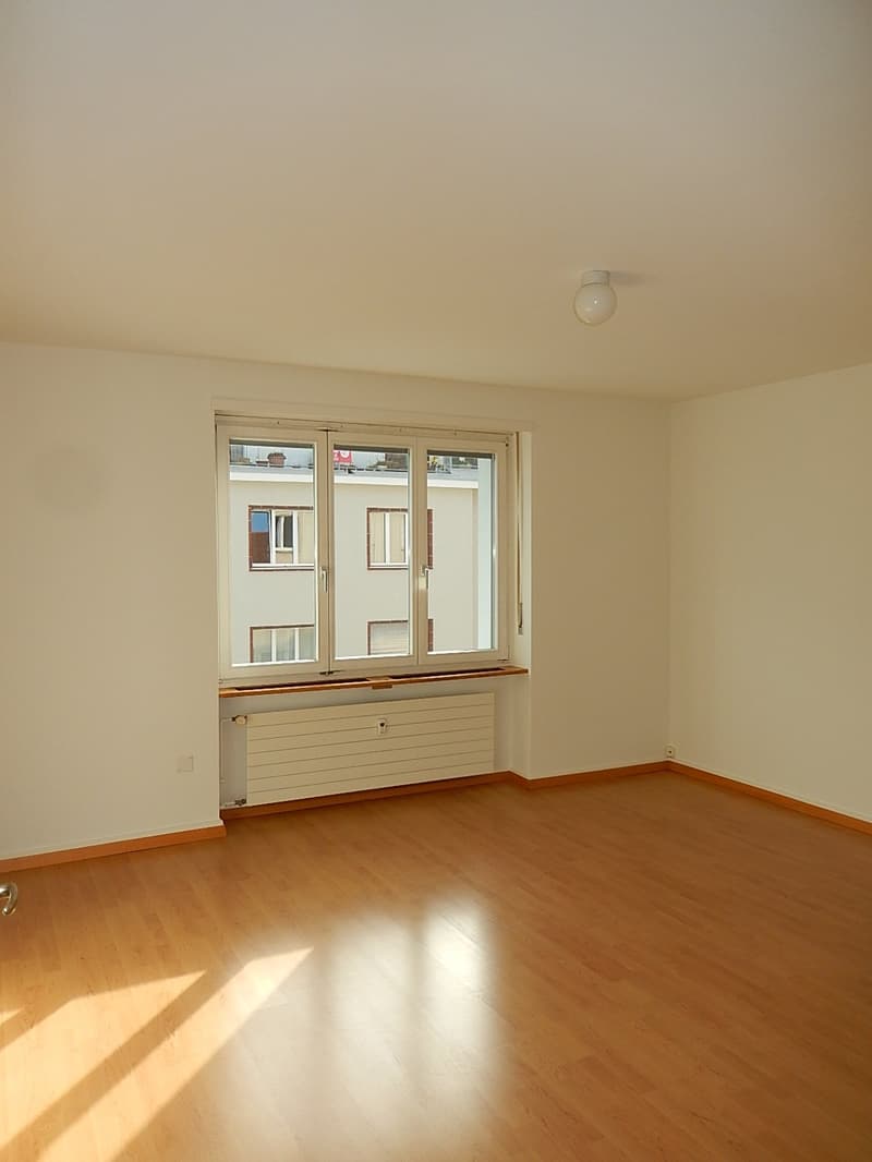 Vivere nel quartiere residenziale di St. Johann, vicino alla città e al confine (6)