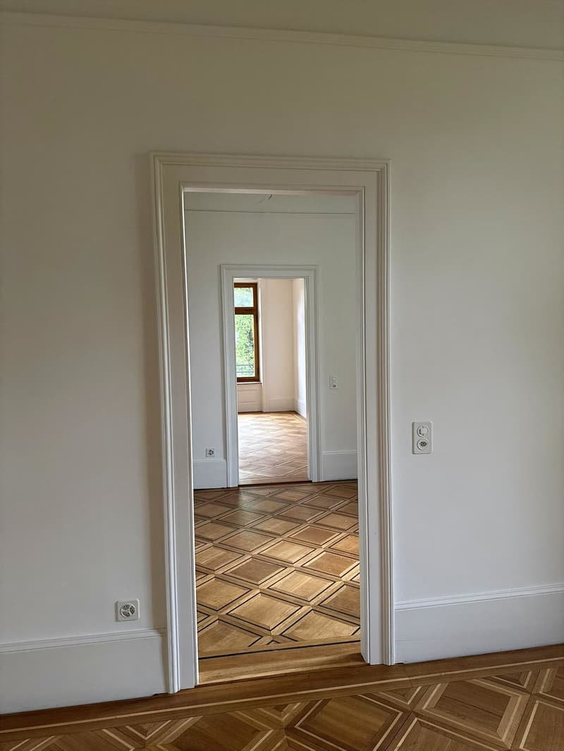 Einmalige 3.5 Zi.-Whg. in sanierter Villa (5)
