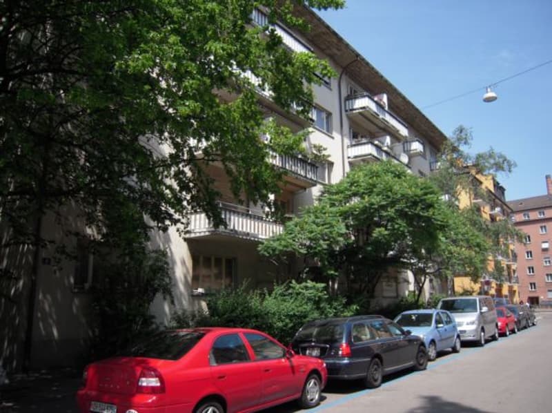 EINZELGARAGEN BOX nähe Manesseplatz (3)