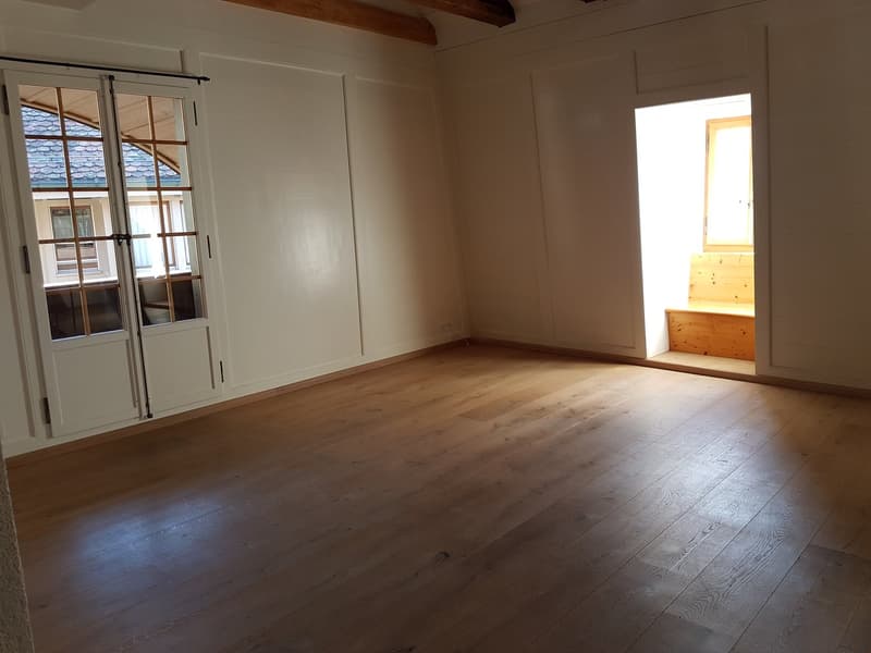 Appartamento esclusivo di 4,5 locali con galleria nel centro di Worb (4)