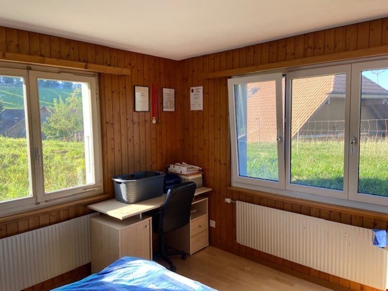 Charming 2-room apartment with panoramic view in Zäziwil (10)